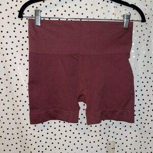 Set Active High-Waist Women’s Shorts